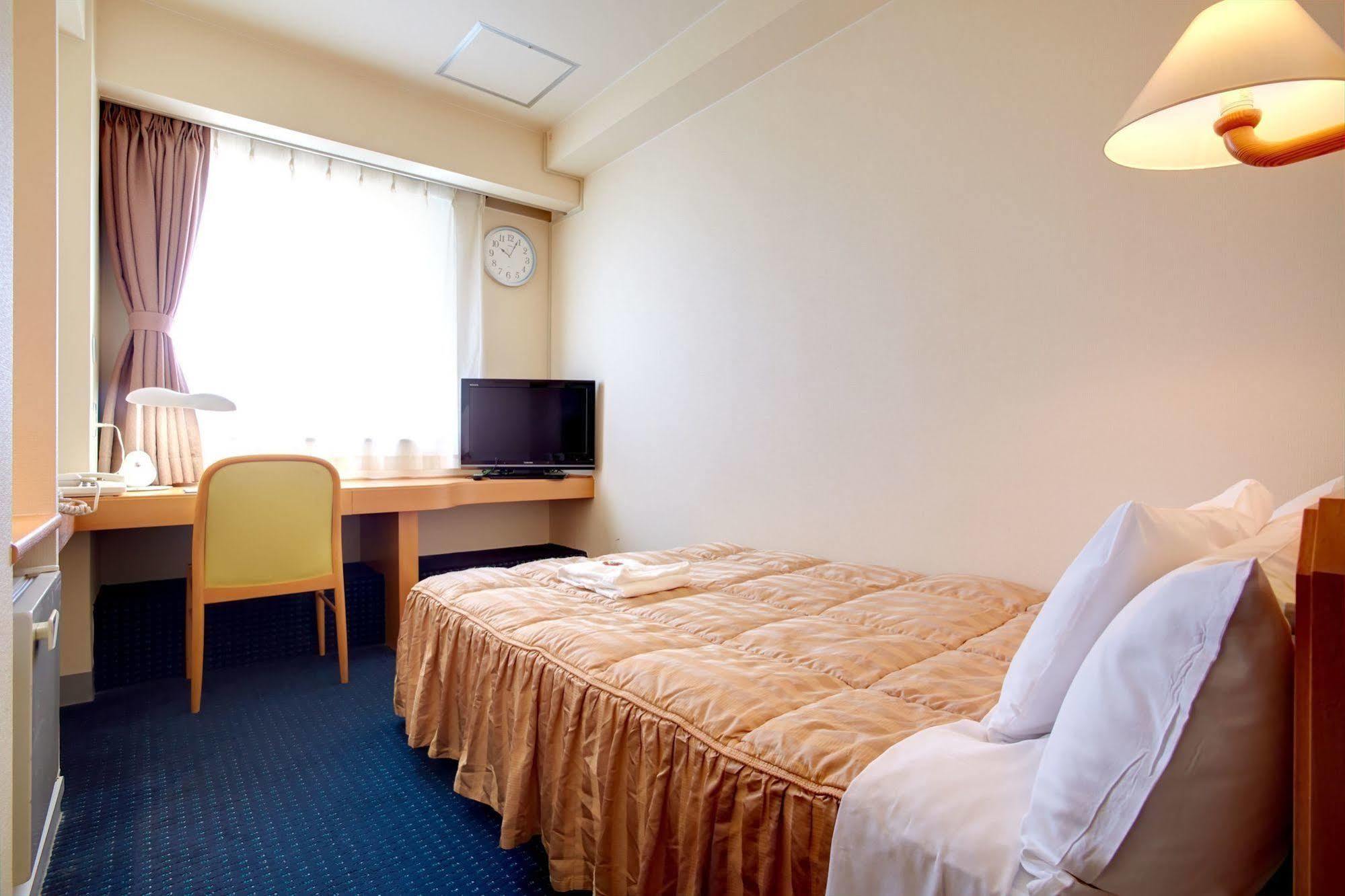 Roco Inn Matsuyama Naha Exterior photo